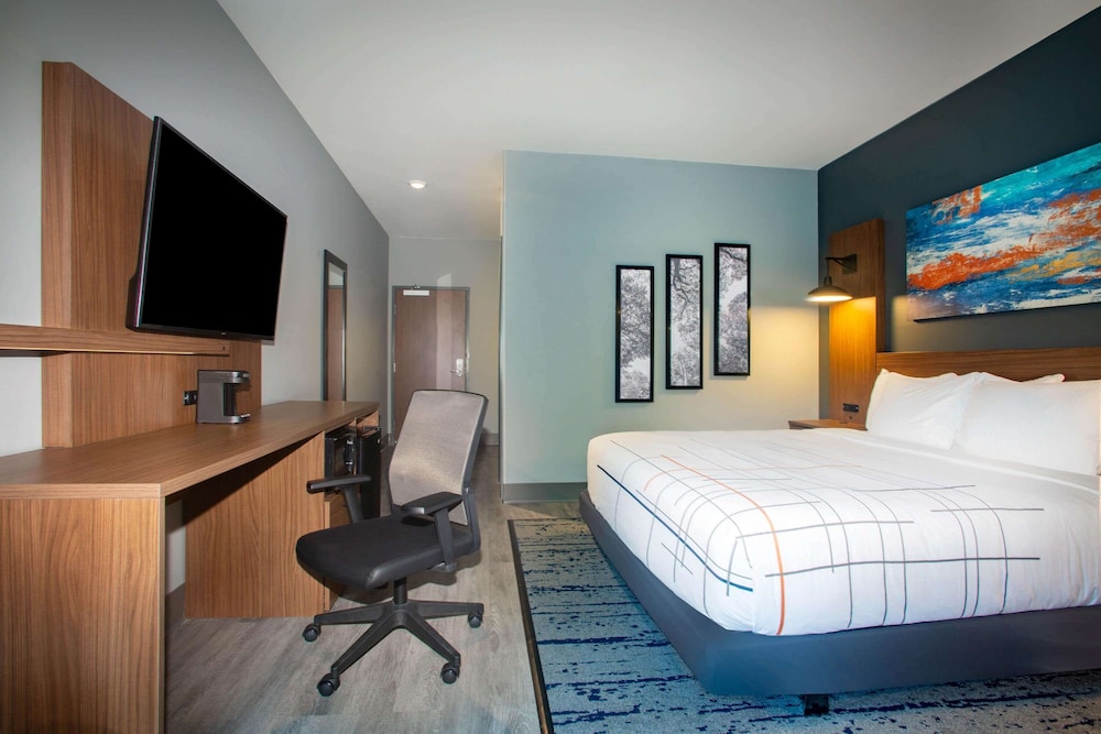 La Quinta Inn Suites By Wyndham Oxford 14/47