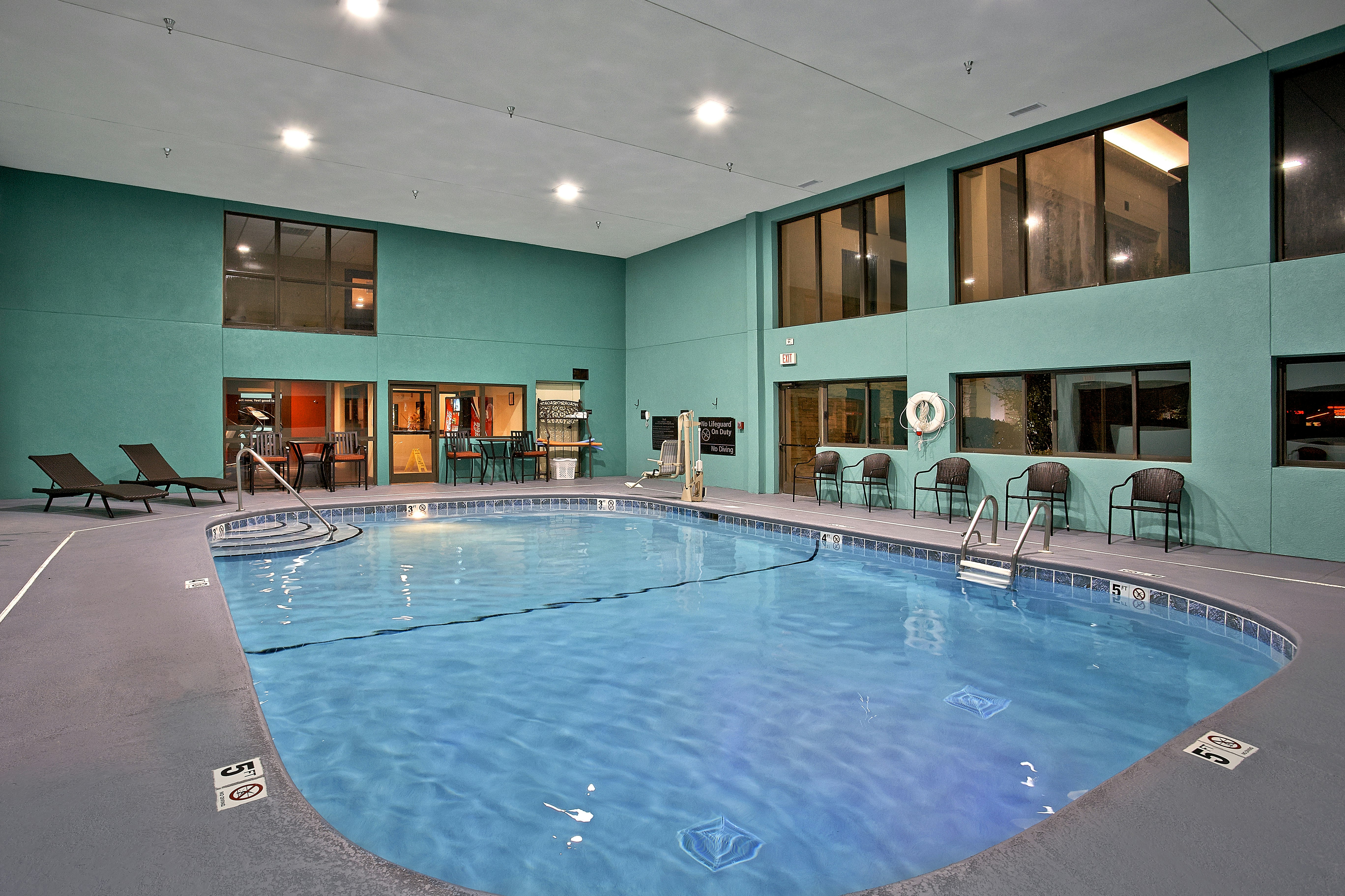 Hampton Inn Sevierville 28/43