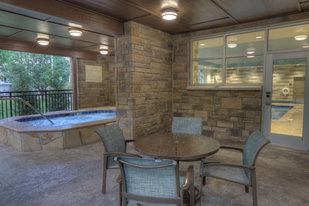 Hampton Inn Gatlinburg Historic Nature Trail 29/53