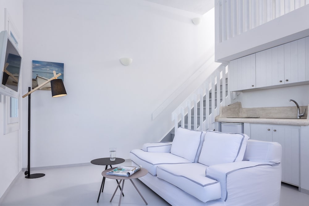 Casa del Mar Mykonos Seaside Resort 63/78