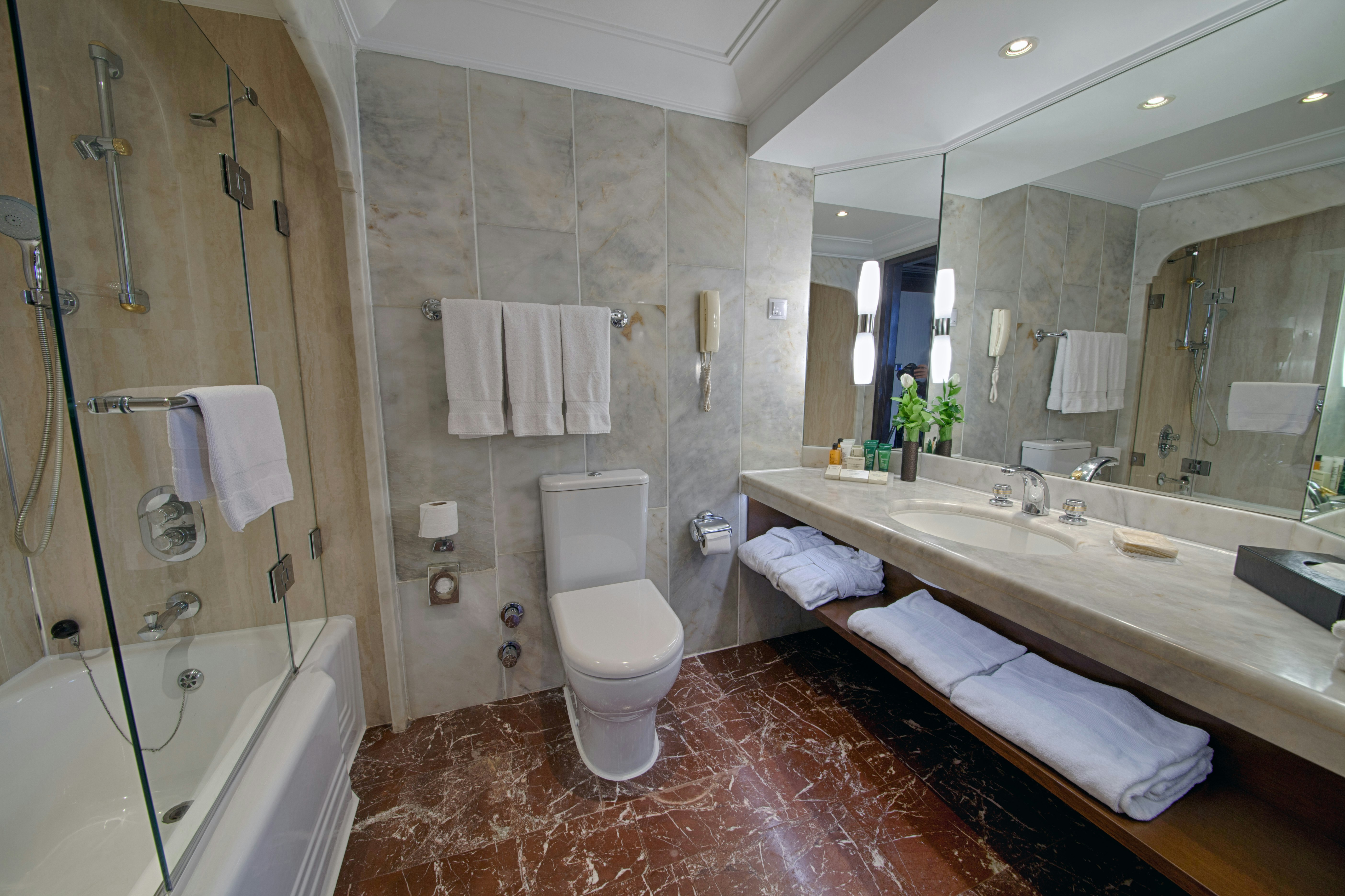 Hilton Istanbul Bosphorus Hotel 50/50