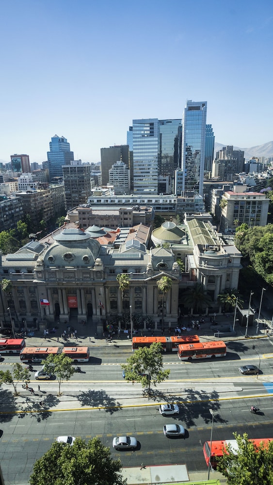 Mercure Santiago Centro 64/69