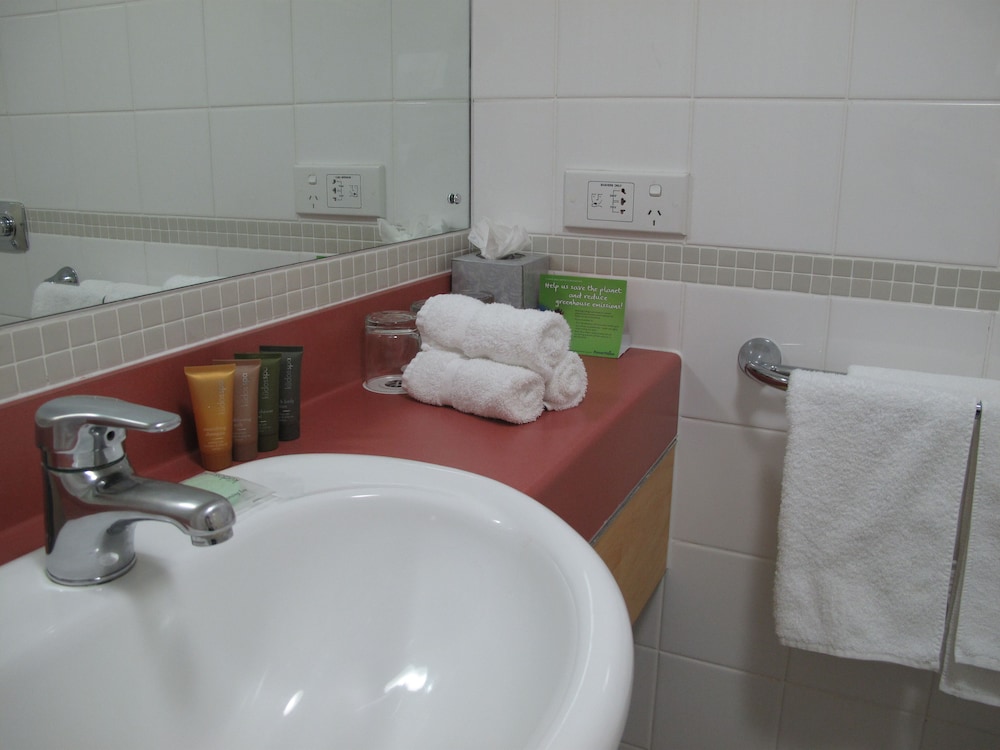 Crowne Plaza Alice Springs Lasseters 18/57
