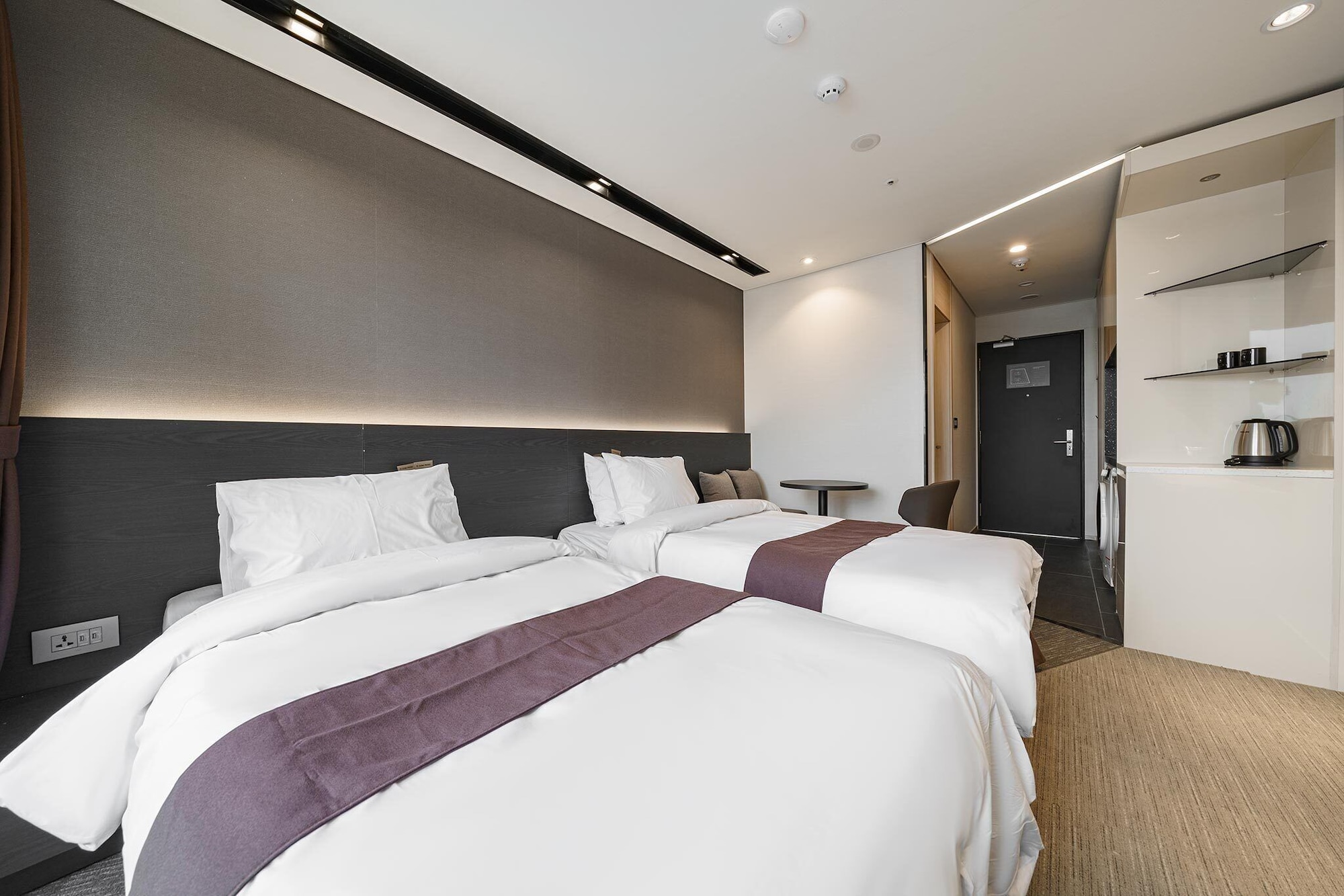STANDARD, TWIN BEDS
