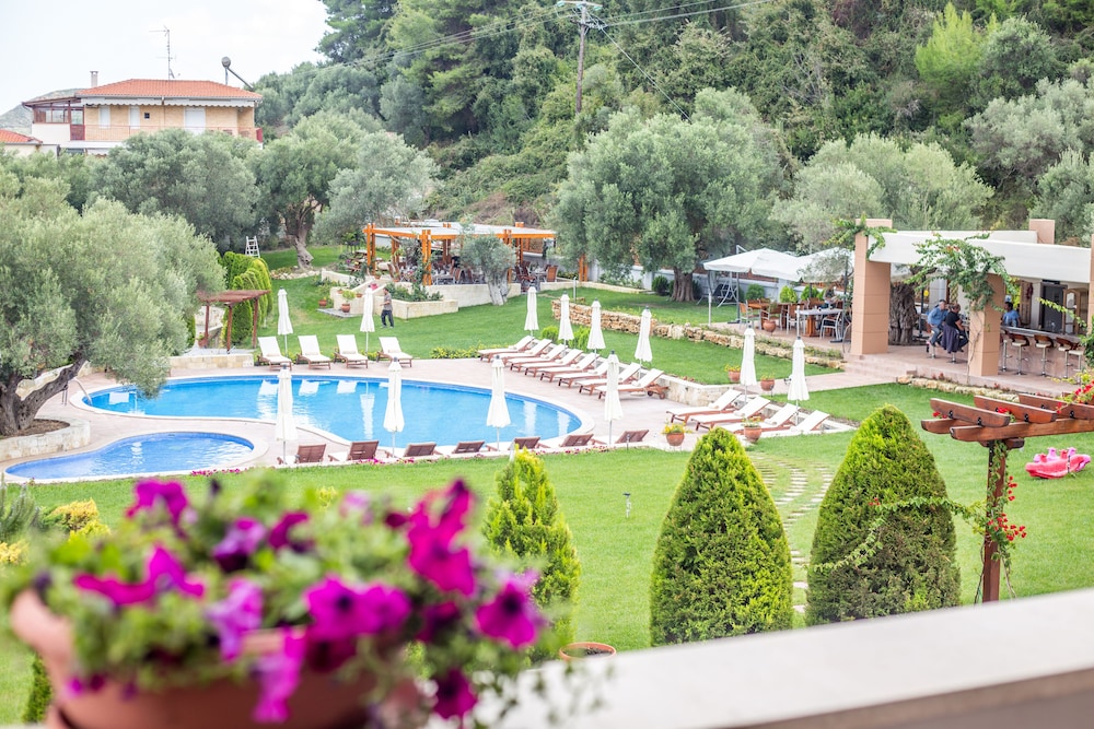Kassandra Village Resort 74/79