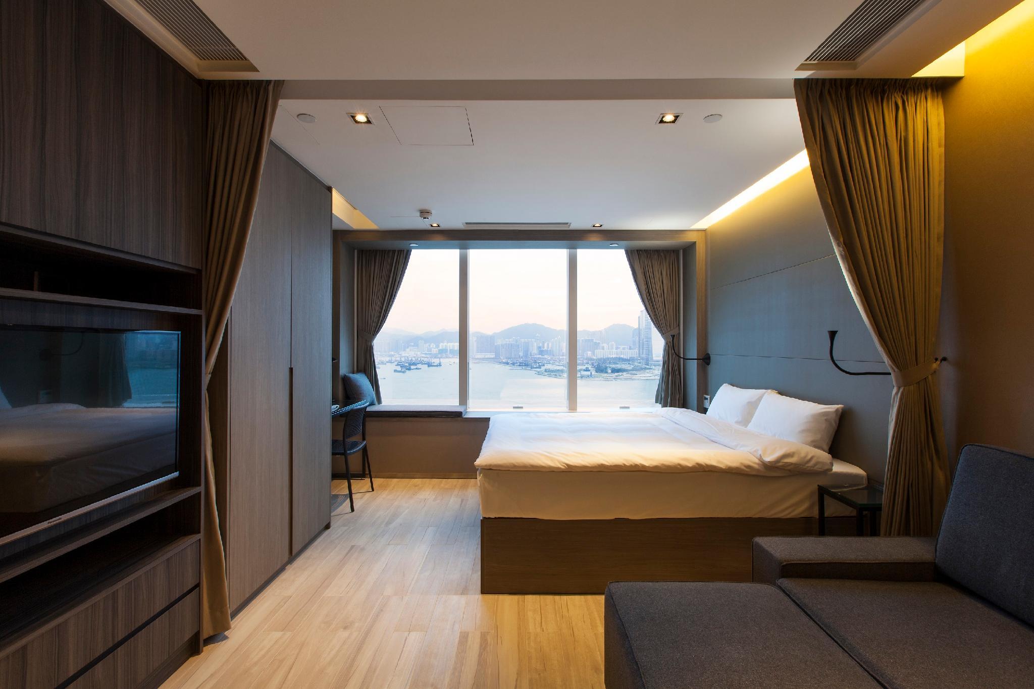 1 Bedroom, Double and Twin Beds, City View, South Tower