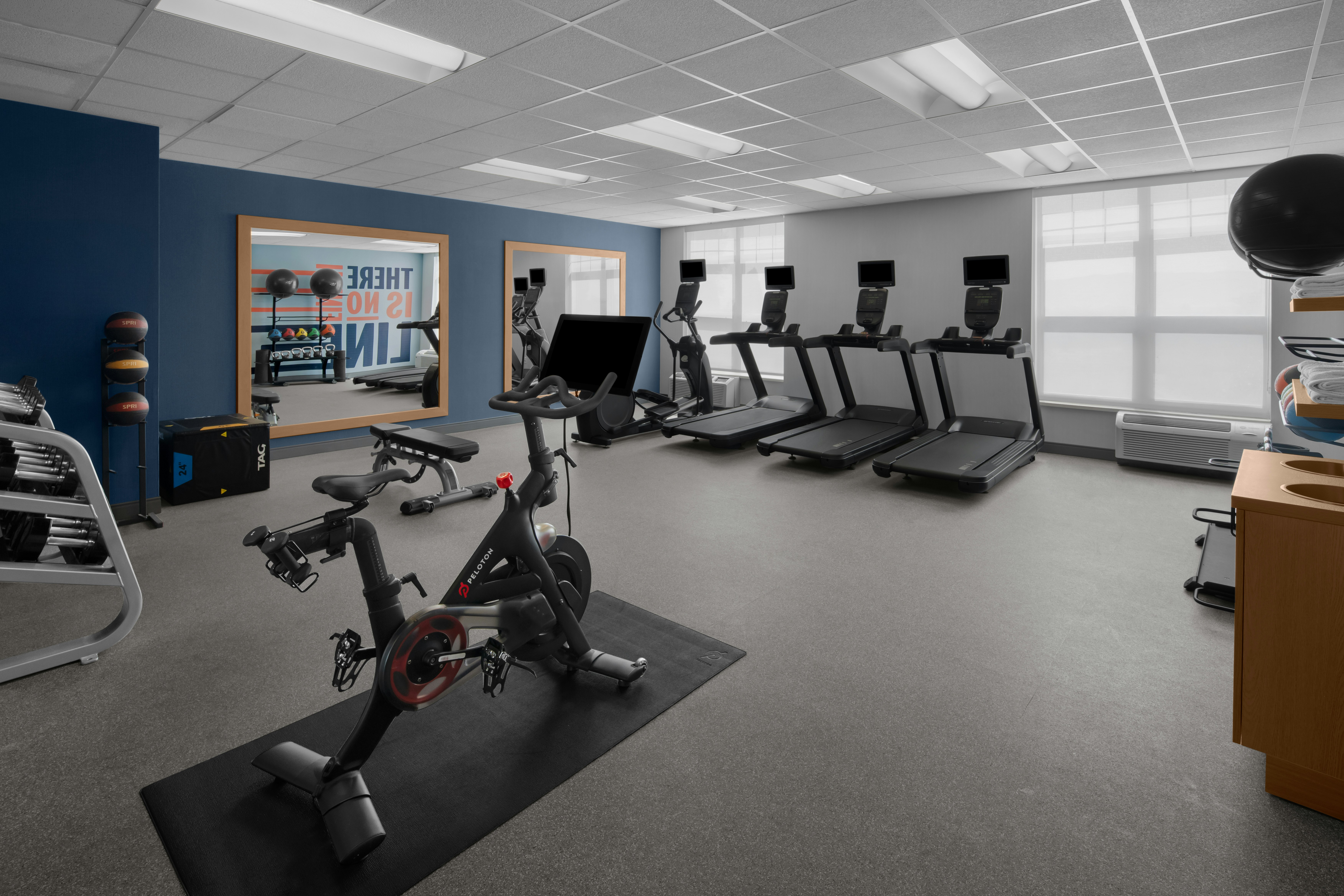Hampton Inn & Suites Orem 27/43