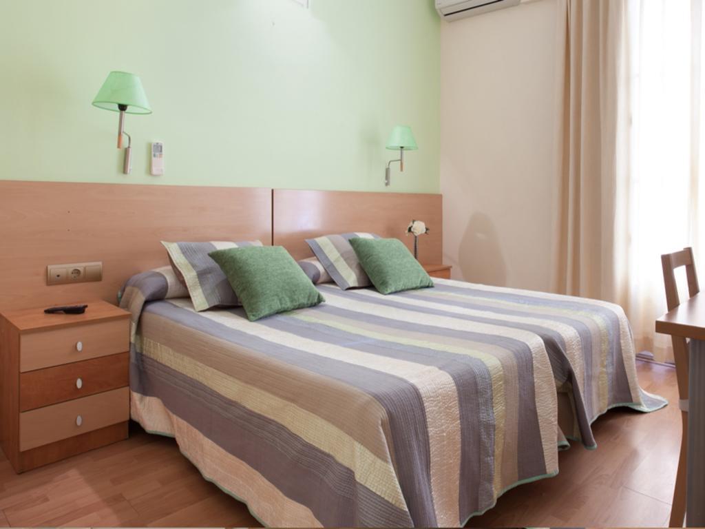 Hostal Felipe Ii 4/24