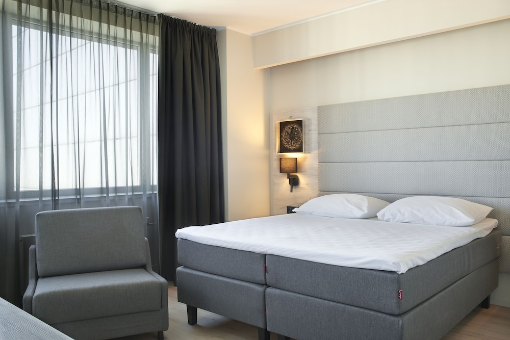 Tallink City Hotel 10/50