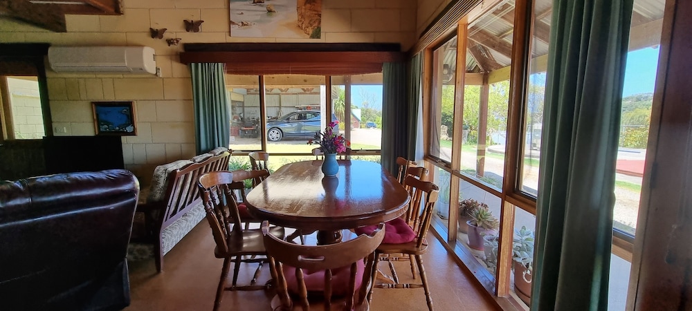 EASTERN REEF COTTAGES 42/56