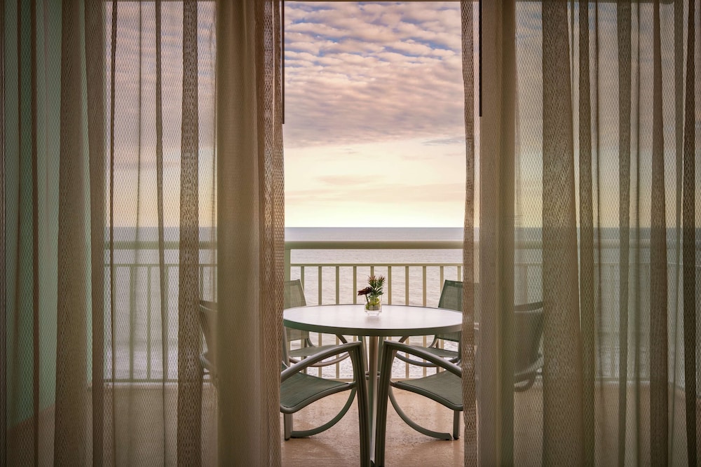 Hilton Suites Ocean City Oceanfront 29/63