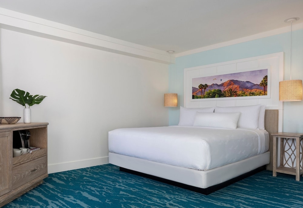 STANDARD, KING BED