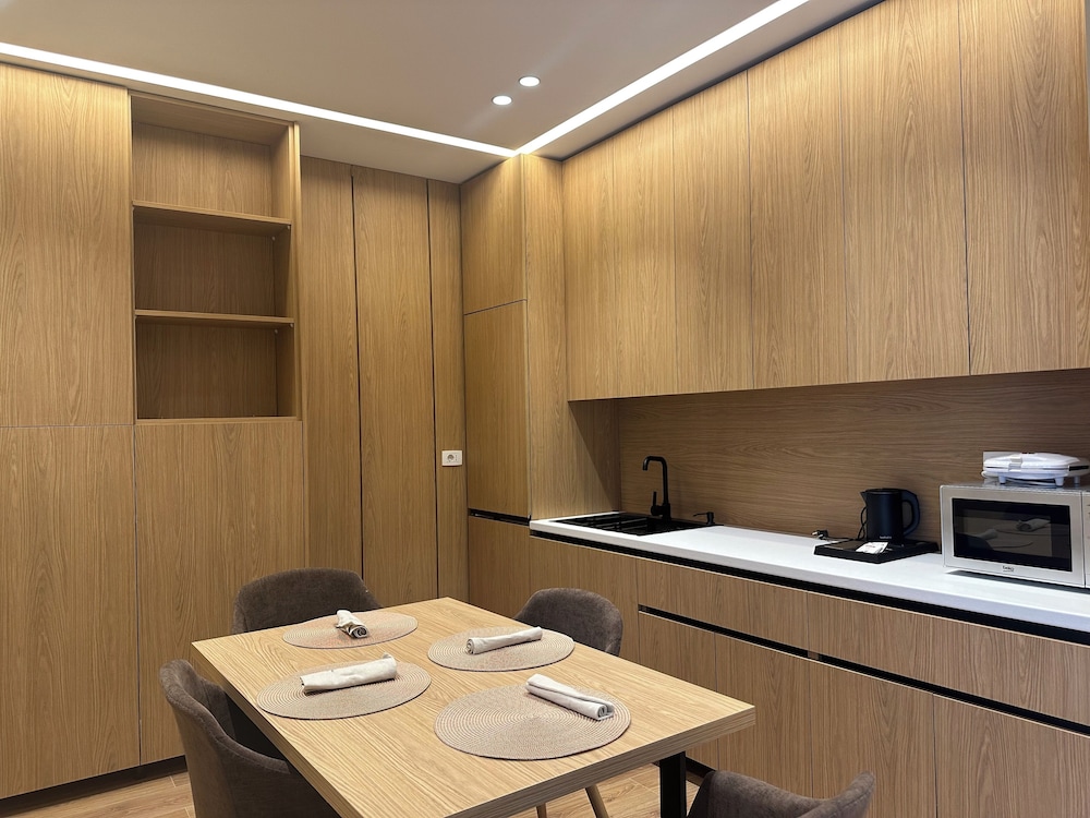 Mulaj Hotel Tirana 44/63