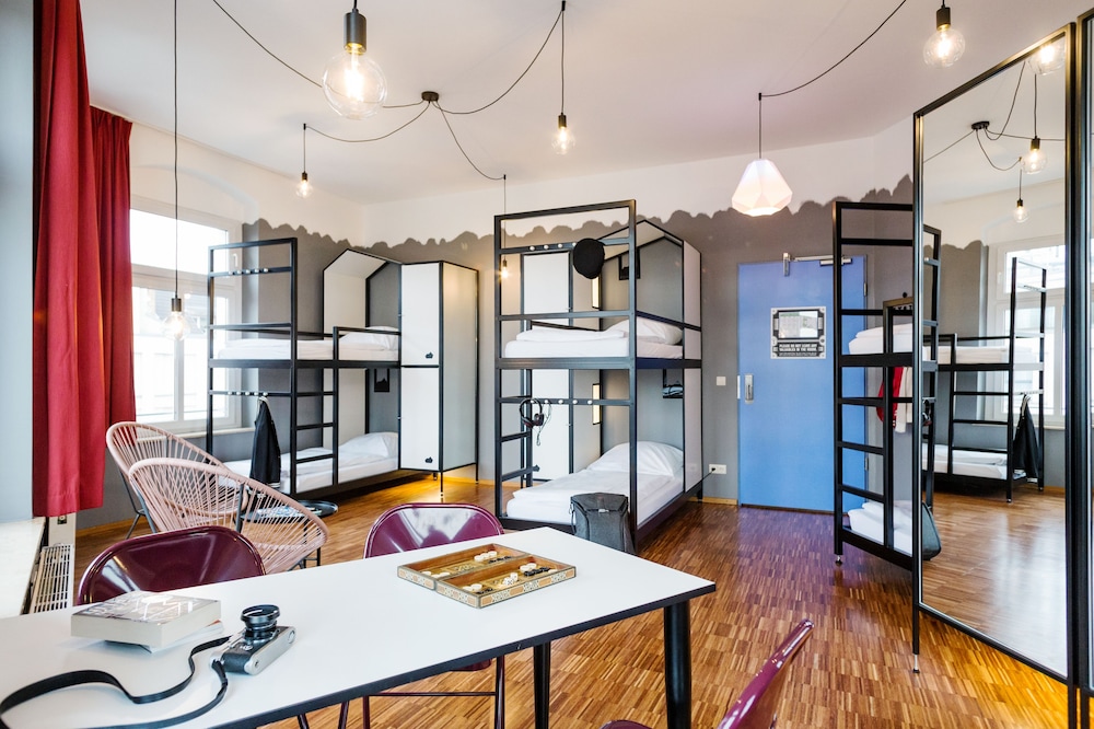 The Circus Hostel 60/72