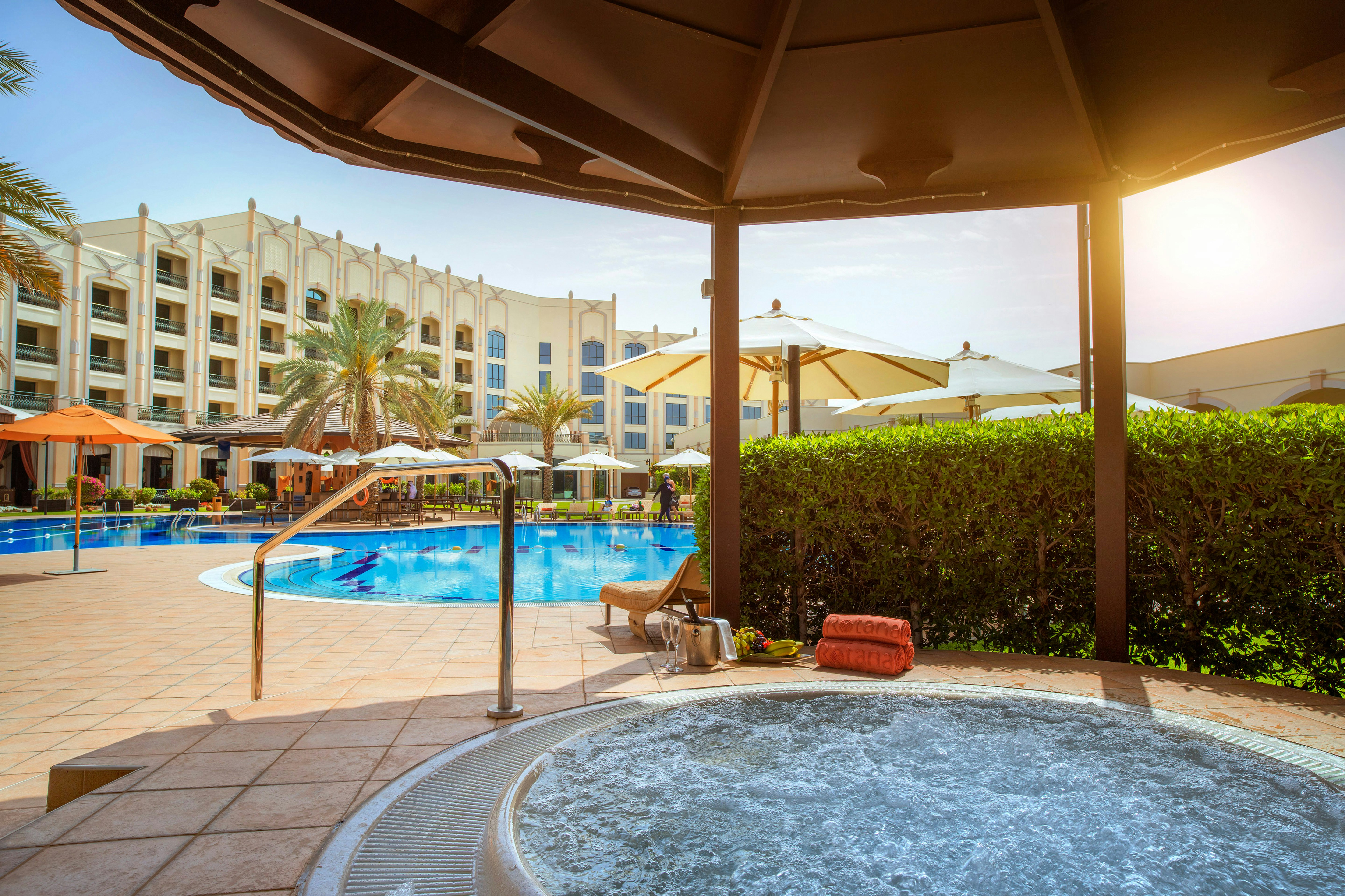 Al Ain Rotana Hotel 25/50