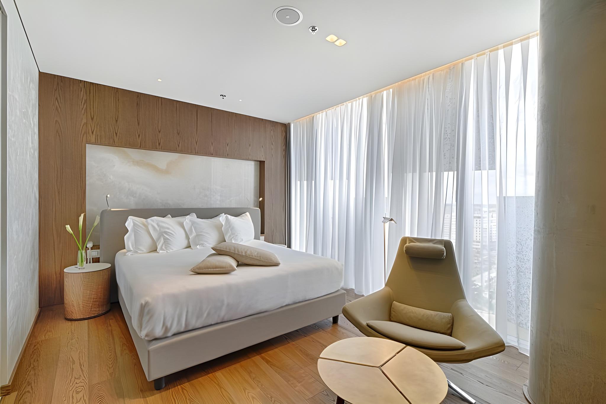 Business, Single, Single Bed