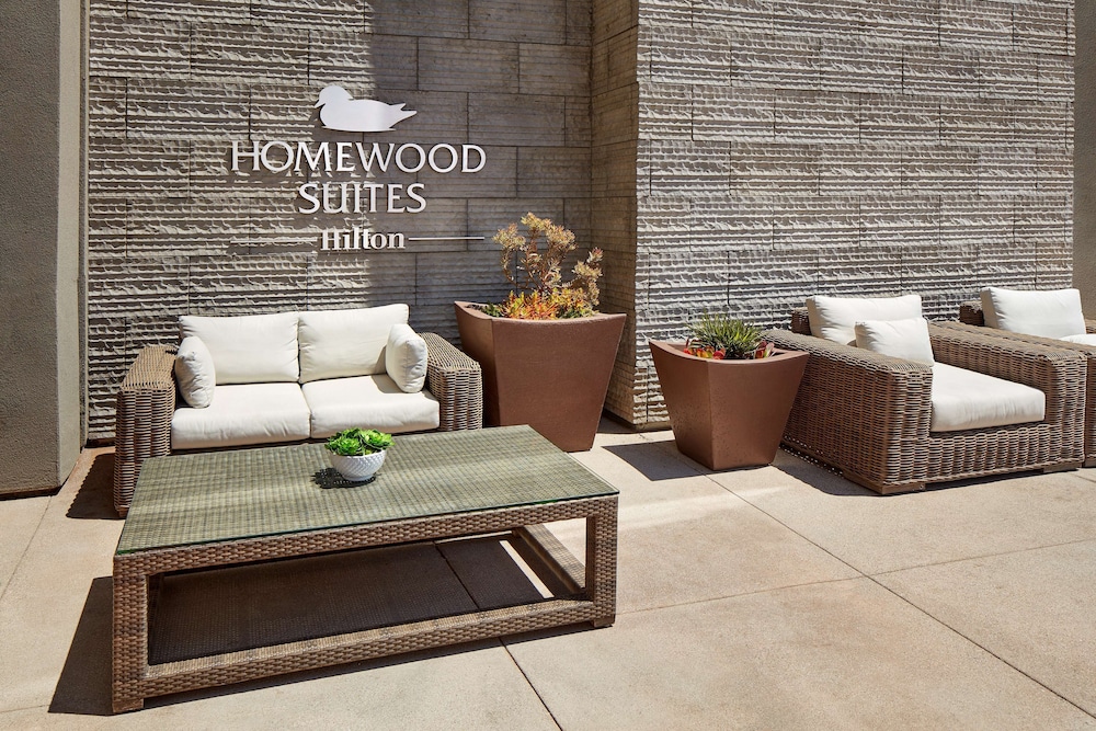 Homewood Suites by Hilton Los Angeles Redondo Beach 25/45