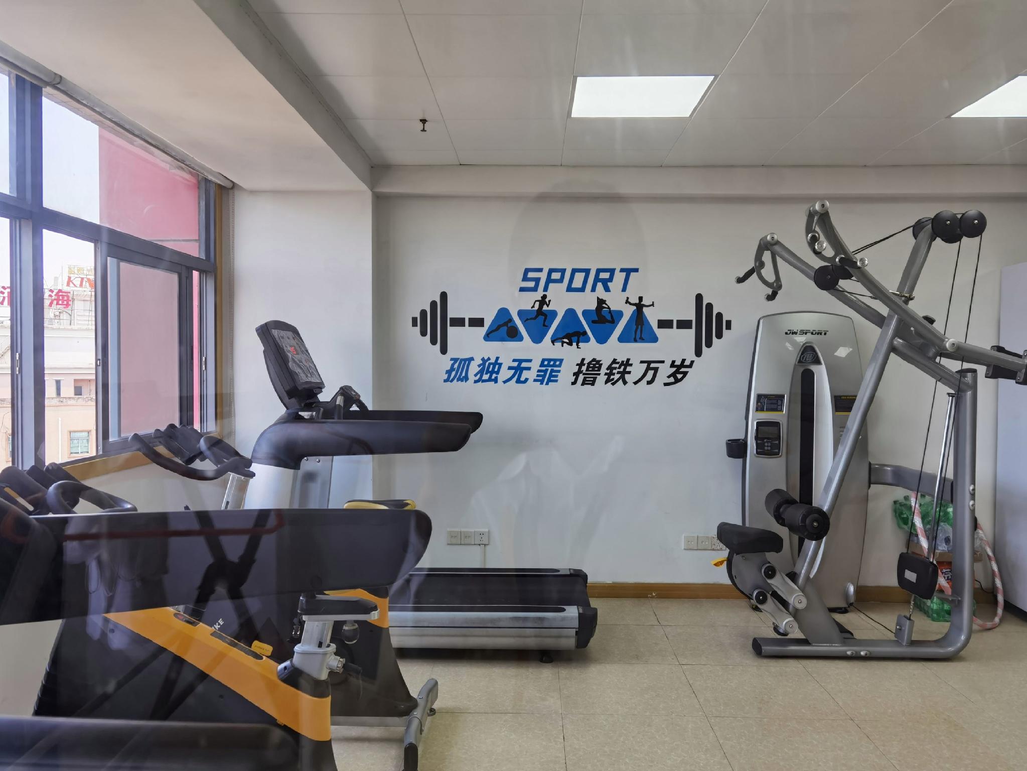 Vienna Hotel (Dongguan Tangxia Huayuan Street) 40/60