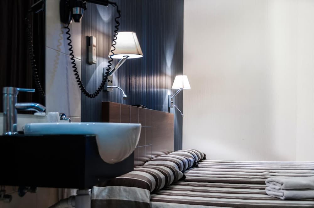 Hostal Bcn 46 32/36