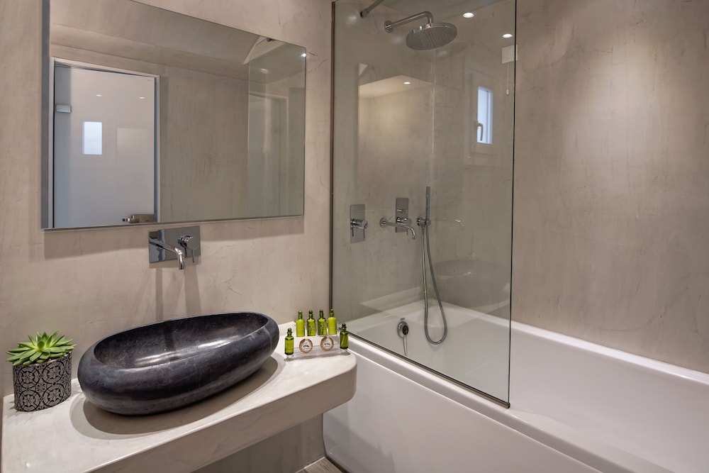 Casa Vitae Suites 57/60