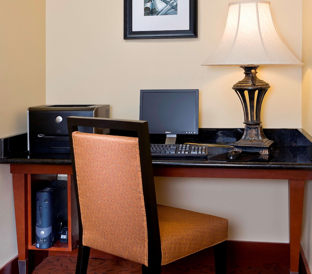 Hampton Inn Stafford 34/34
