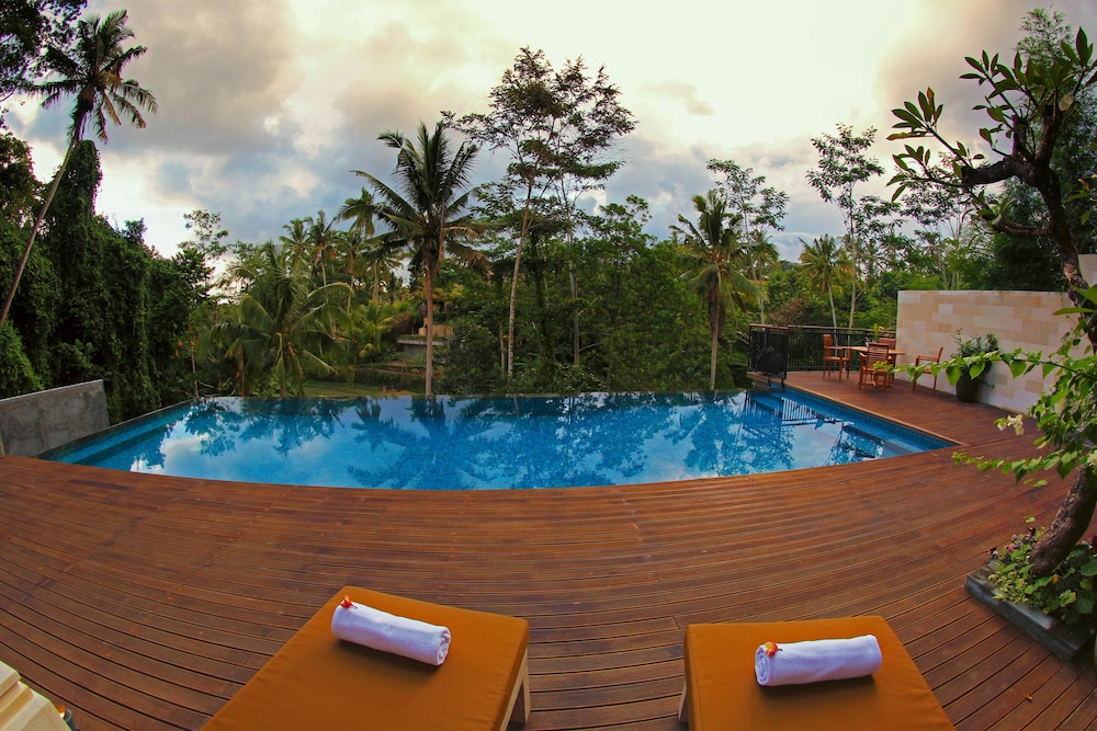 River Sakti Resort 62/64