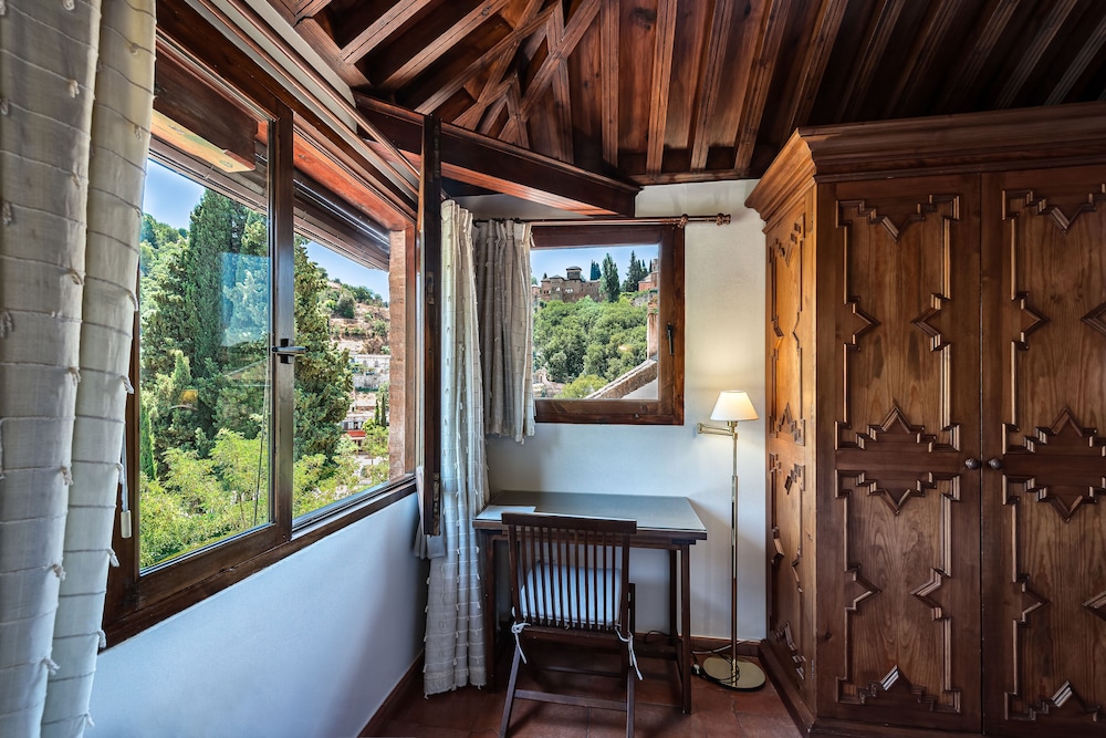 Casa Morisca 28/48