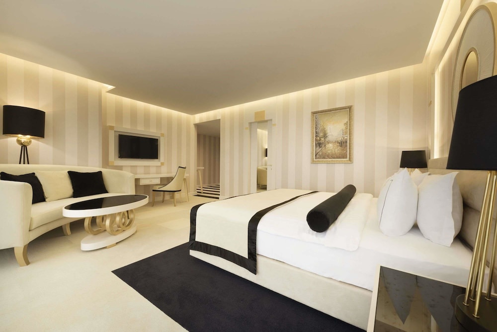 Ramada Hotel & Suites by Wyndham Istanbul Sisli 13/51