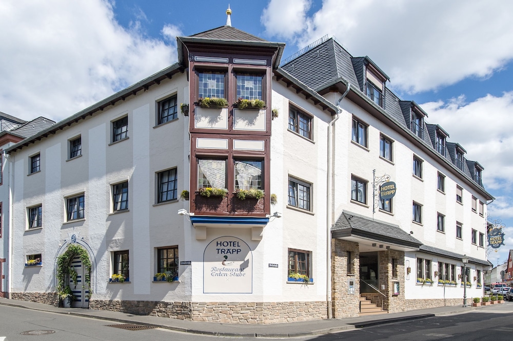 Bruhls Hotel Trapp 35/50