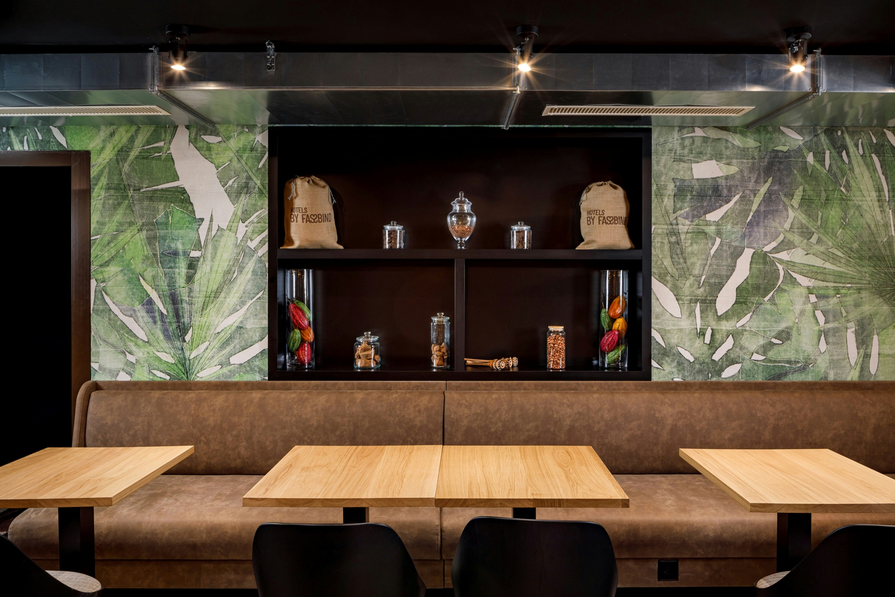 Lobby at Hotel Swiss Chocolate Lausanne By Fassbind, LAUSANNE