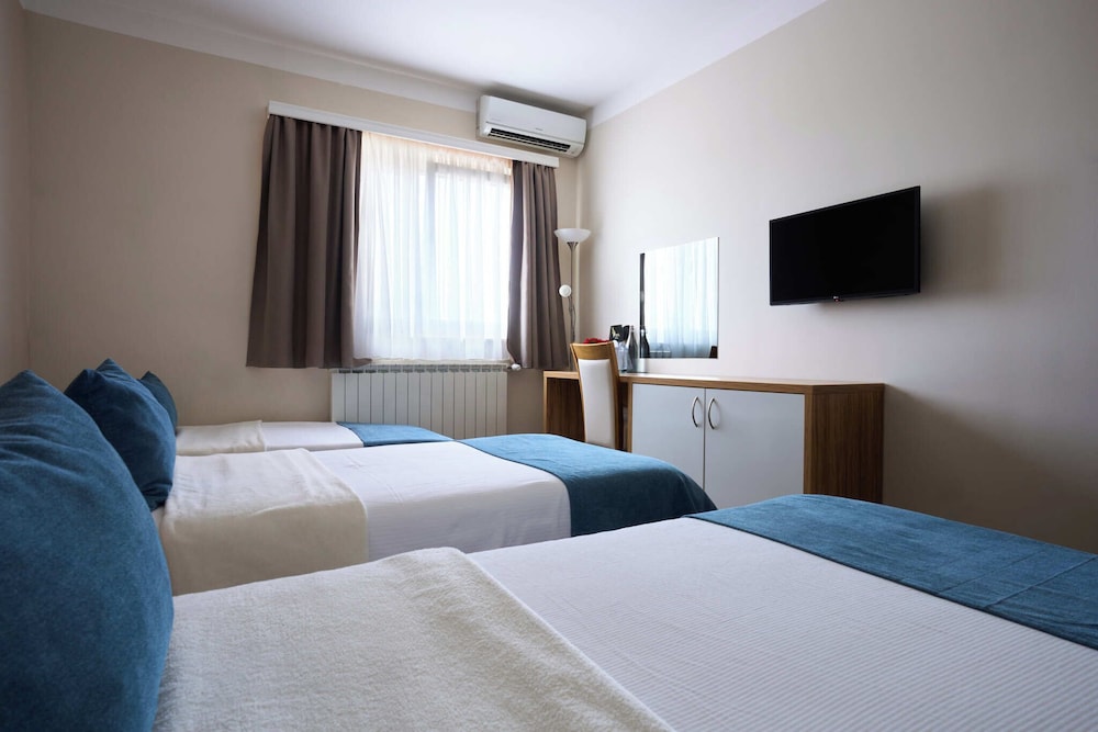 Hotel Phoenix Velika Gorica 12/36
