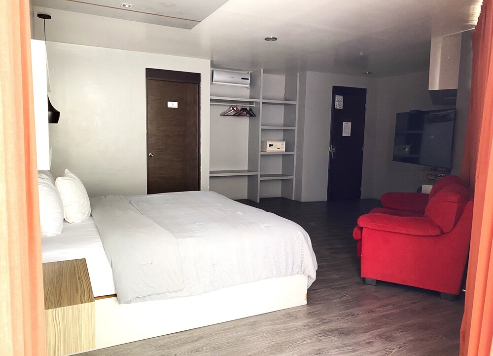 Esduma HK Hotel 8/51