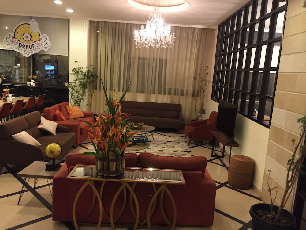 Royal Grand Hotel 43/64