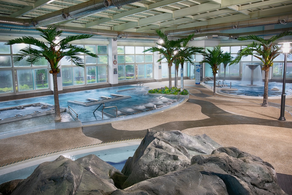Dukgu Oncheon Resort Hotel 24/50