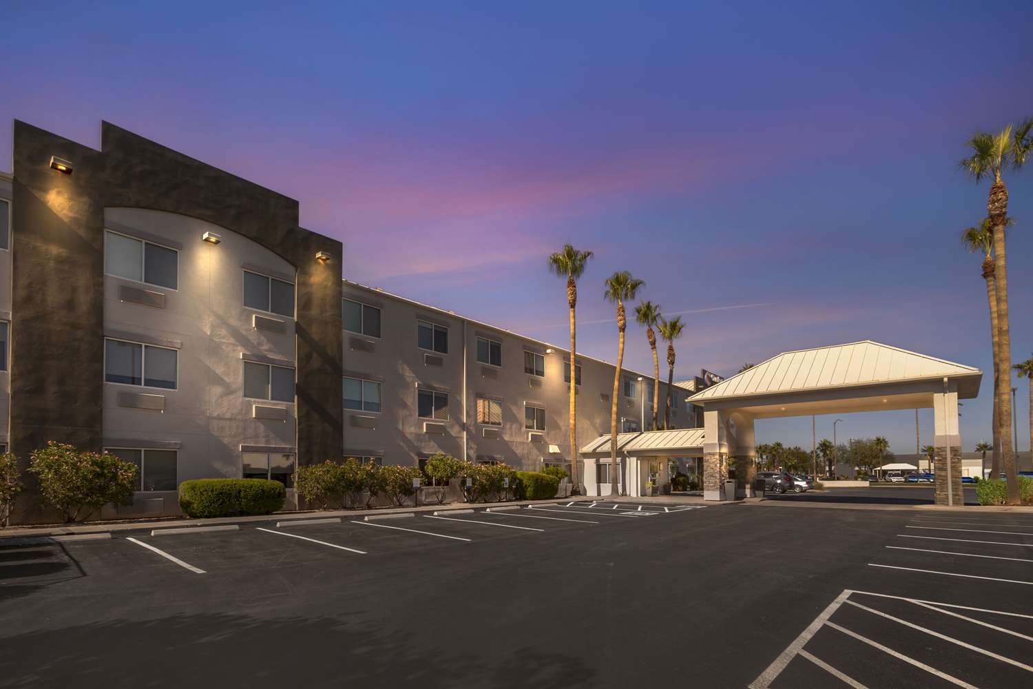 Comfort Suites At Tucson Mall 19/22