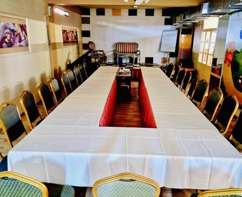 Fitos Inn Guest House 29/50