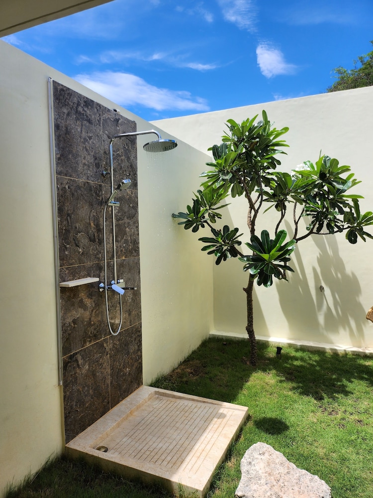 Kandora Luxury Villas 35/60