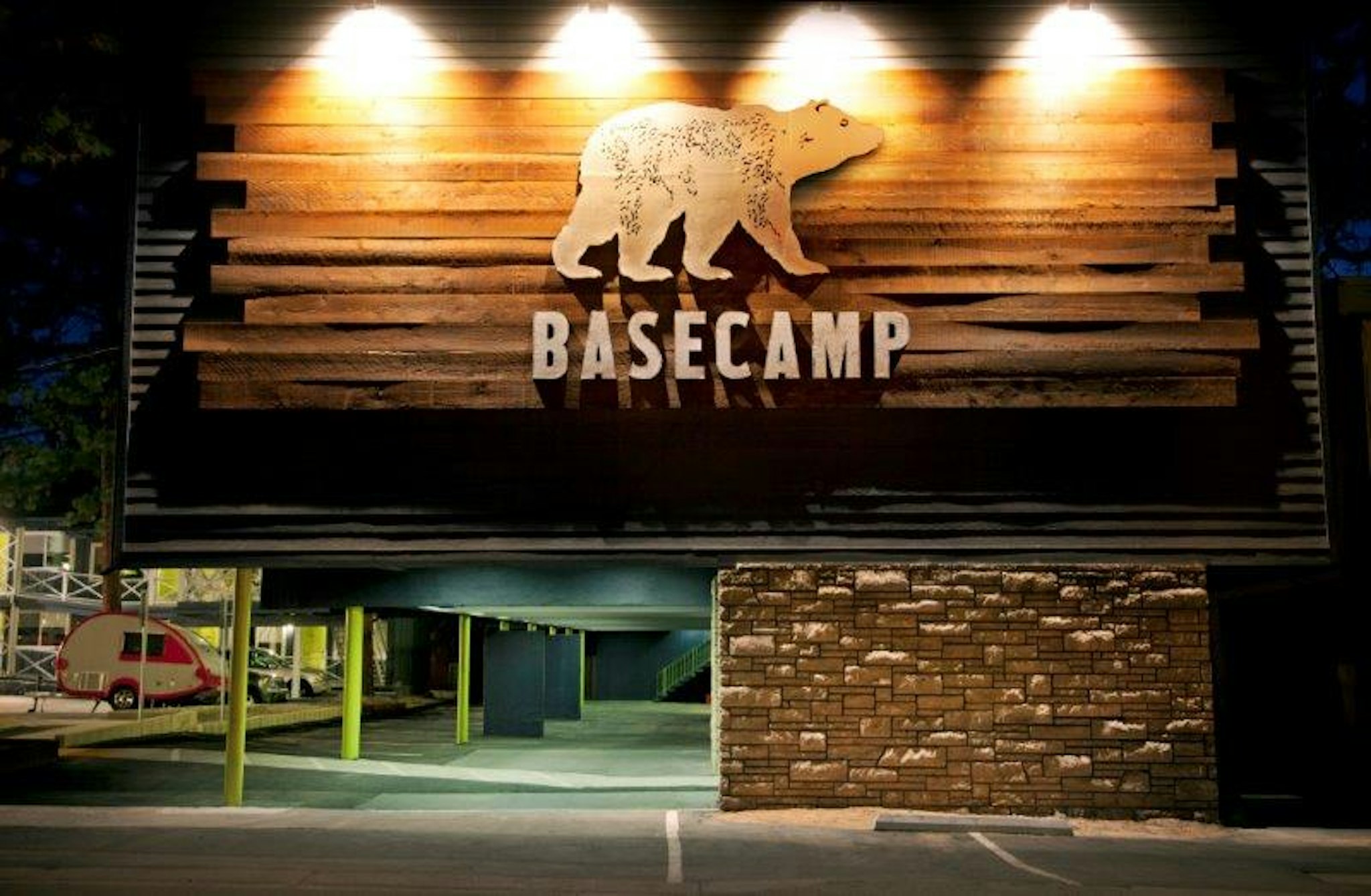 Basecamp South Lake Tahoe 3/39