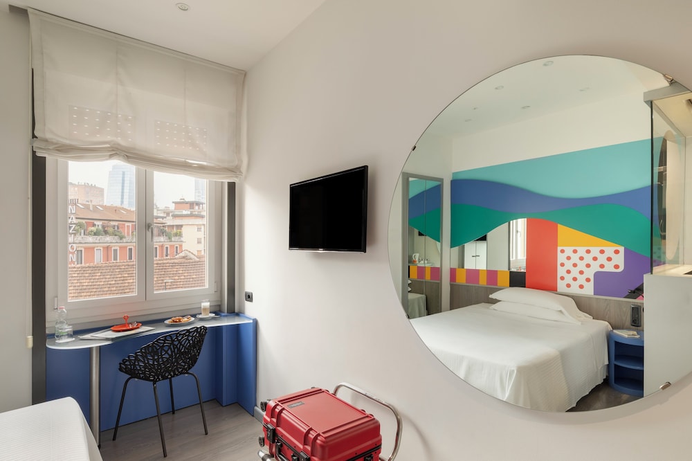 Mediolanum Hotel 49/71
