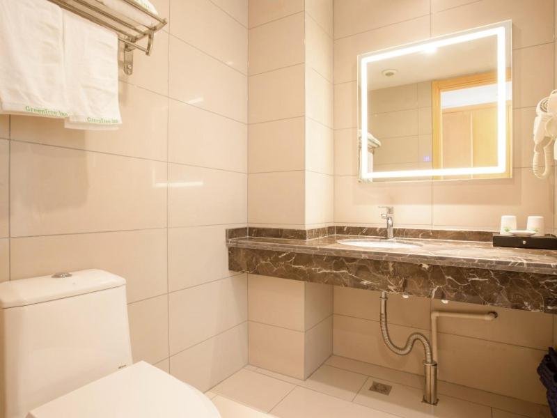 GreenTree Inn Hefei Binhu District Hangzhou Road Expressway Times Square Business Hotel 29/31