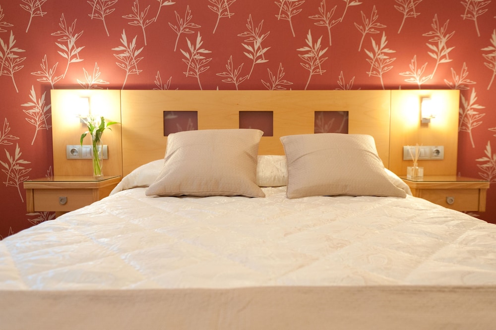 Hostal Abami I I 9/22