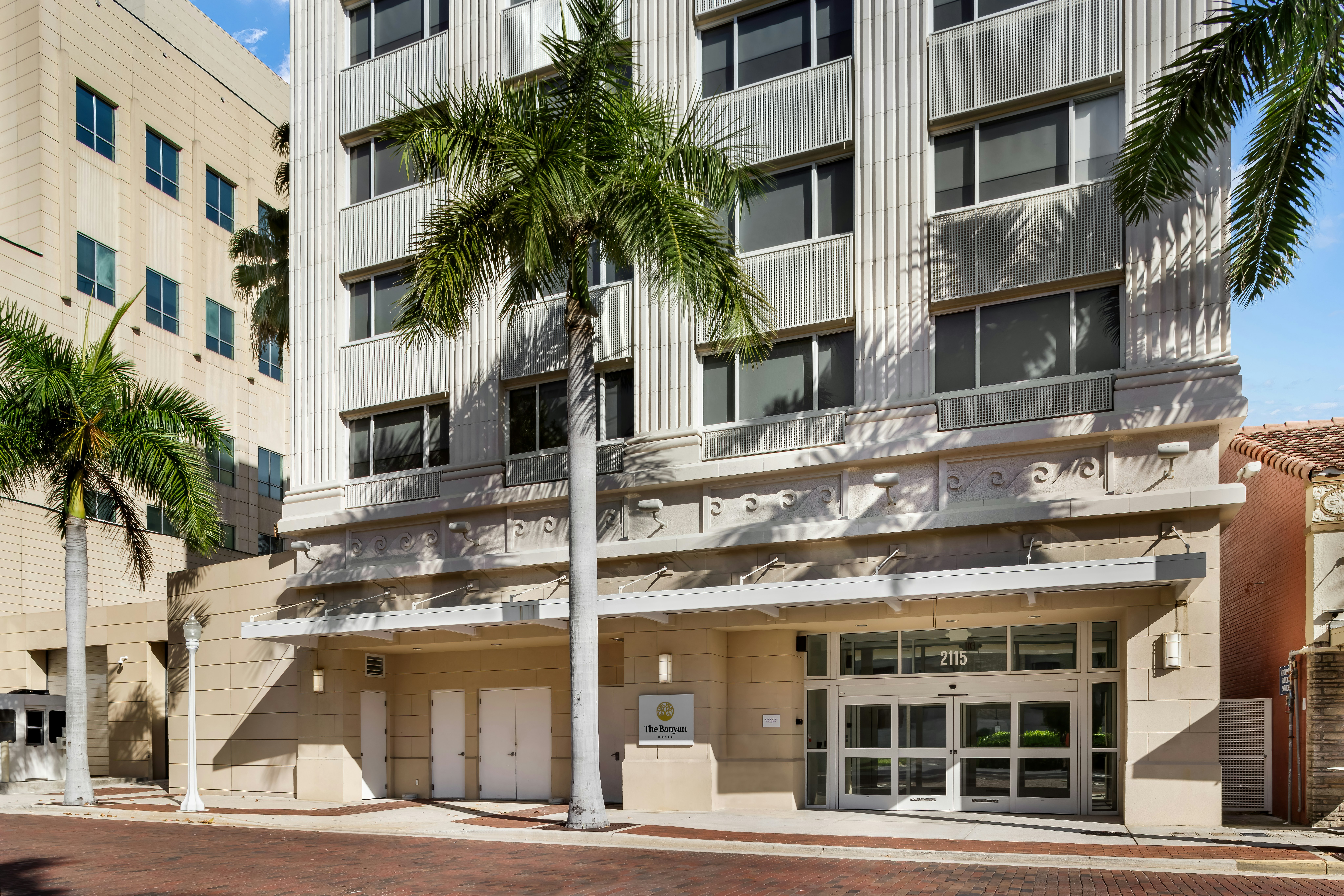 The Banyan Hotel Fort Myers Tapestry Collection By Hilton 6/39