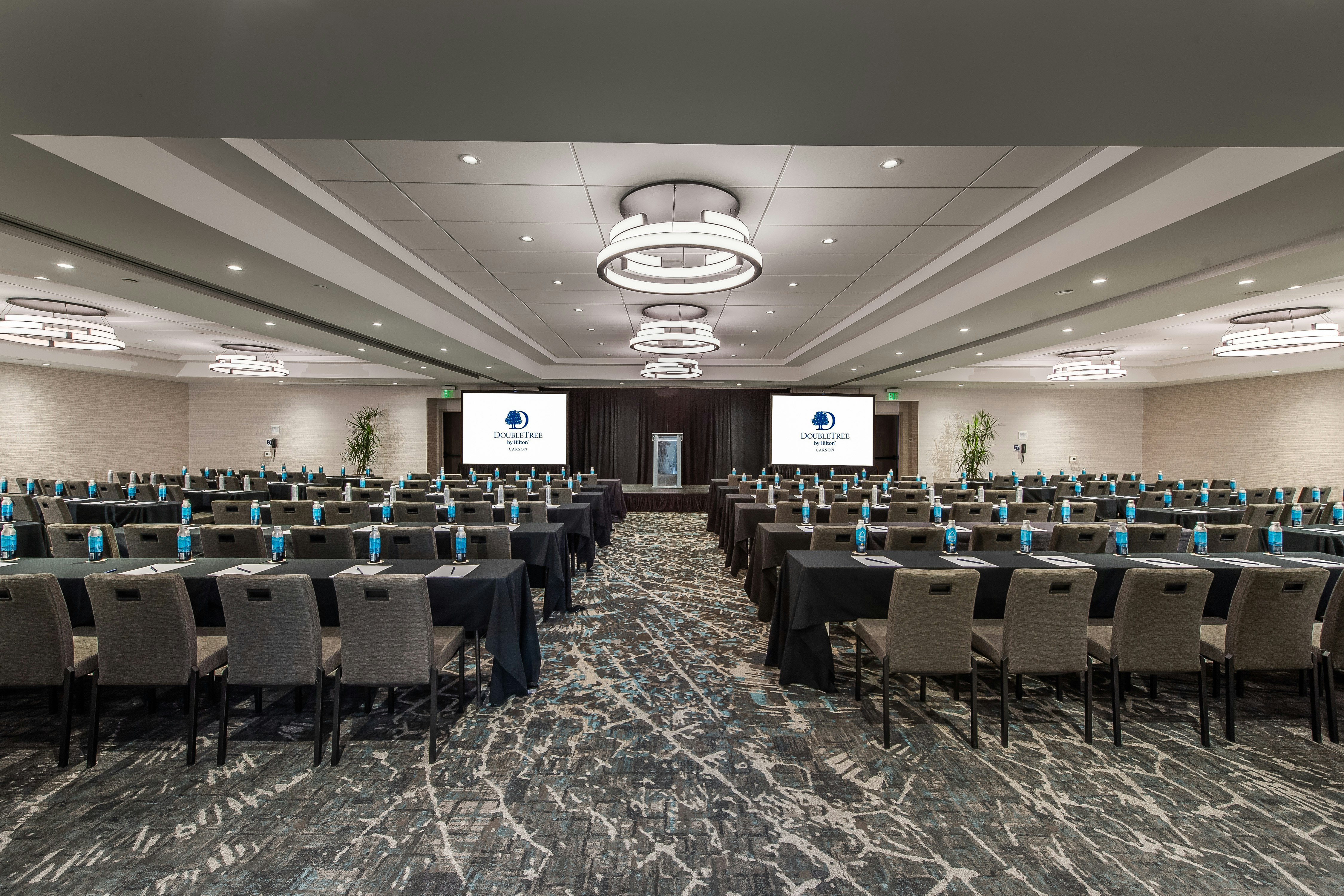 DoubleTree by Hilton Hotel Carson CA 73/84