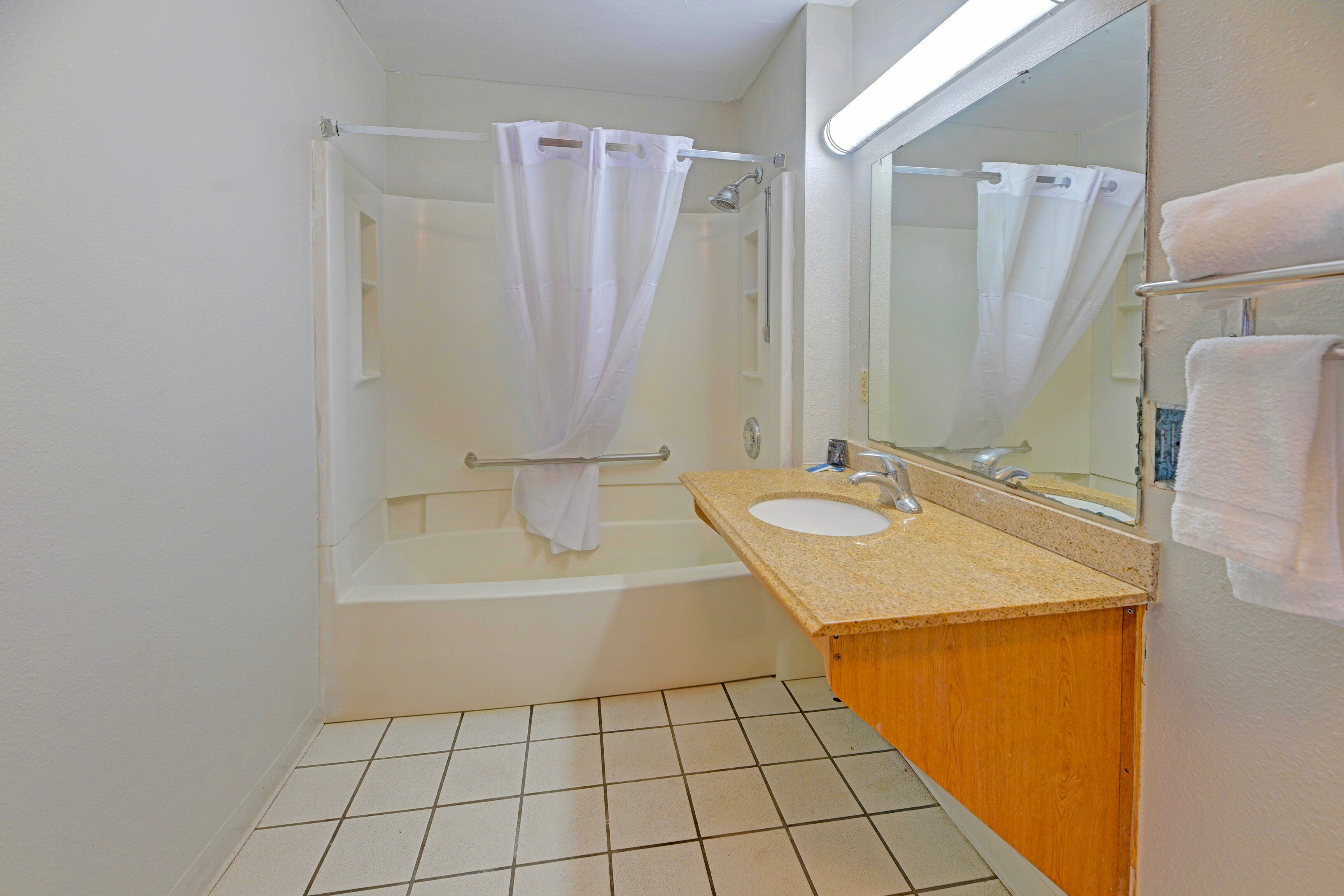 Travelers inn by OYO Wichita Falls 49/54