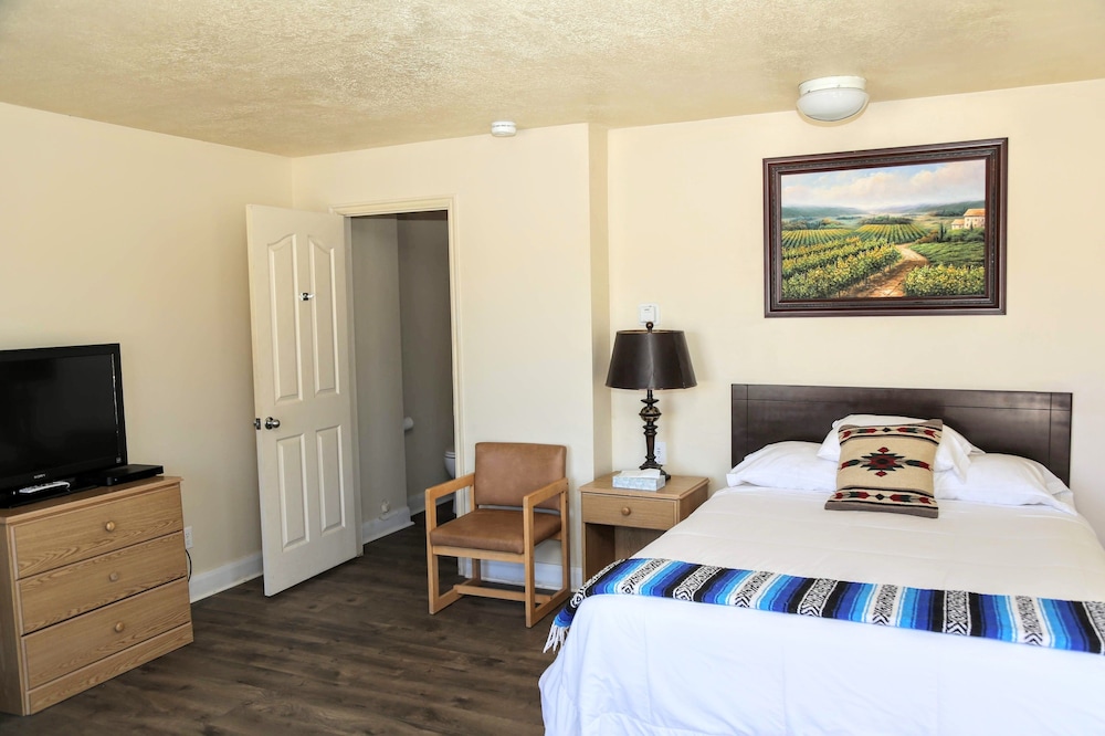 The Riverside Ranch Rv Park Motel & Campground 13/67