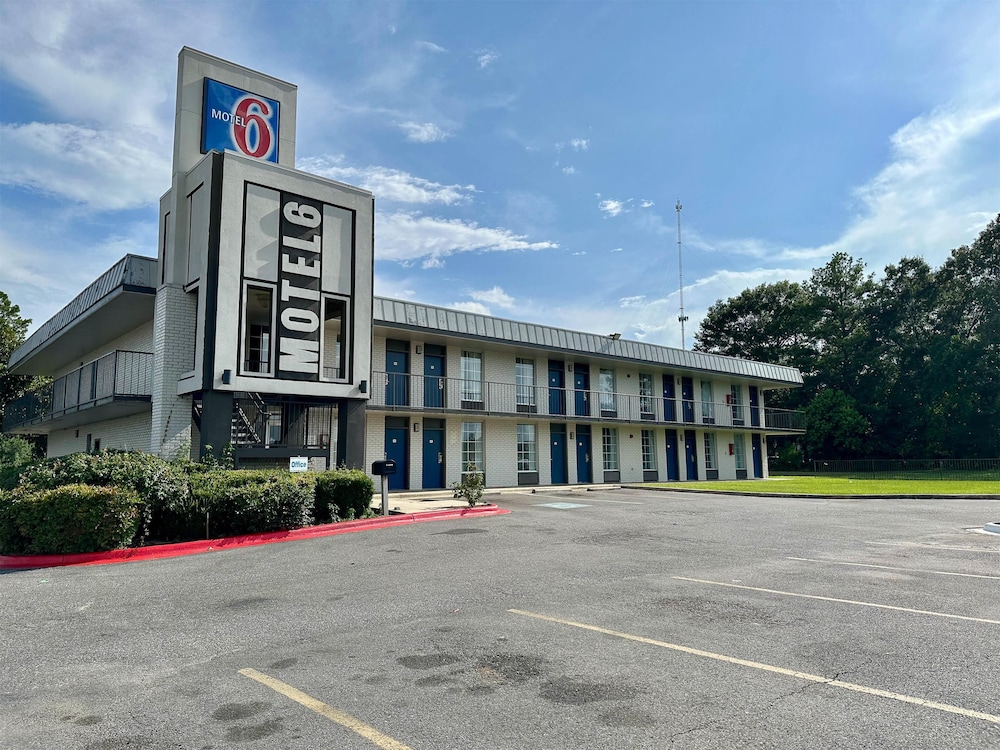 Motel6 West Monroe, LA 54/60