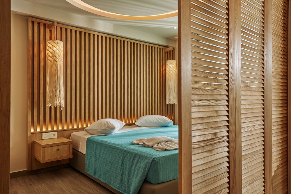 Iniohos Zante Hotel & Suites 23/50
