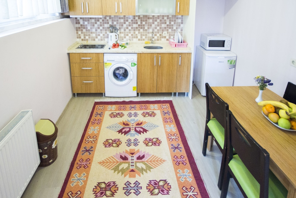 Feyza Apartments 4/50
