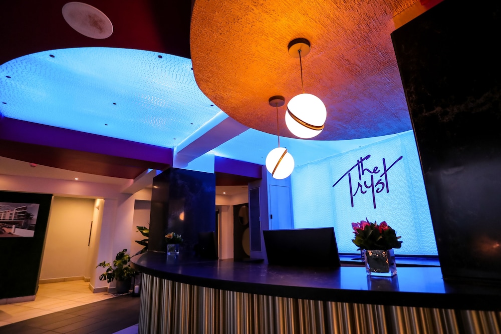 The Tryst Beachfront Hotel 20/50