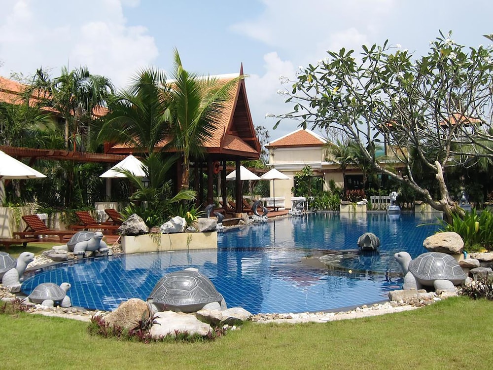Mae Pim Resort Hotel 56/56